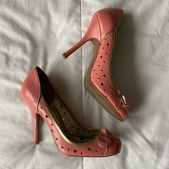GUESS pink round toe heels with bows - Picture 4 of 8